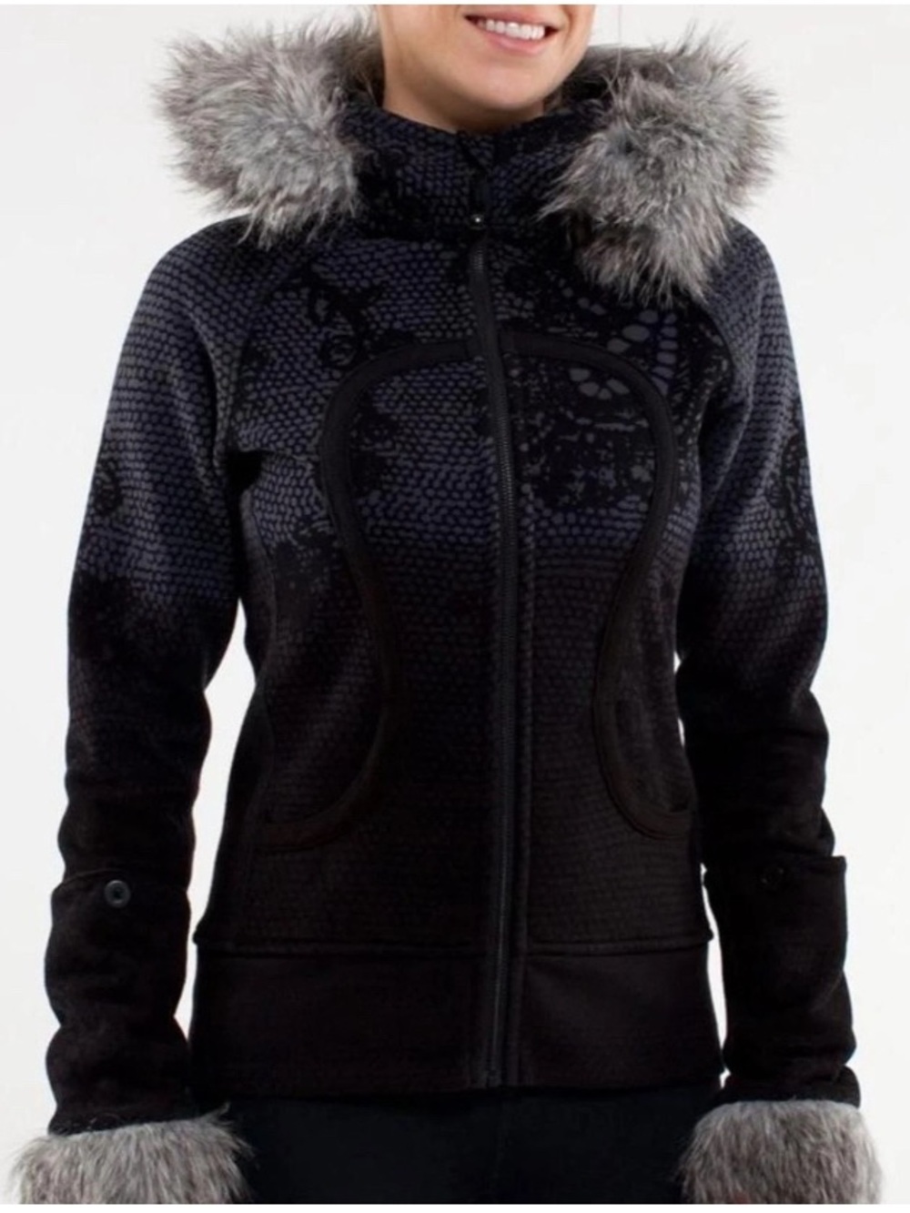 lululemon athletica limited edition scuba hoodie with detachable fur